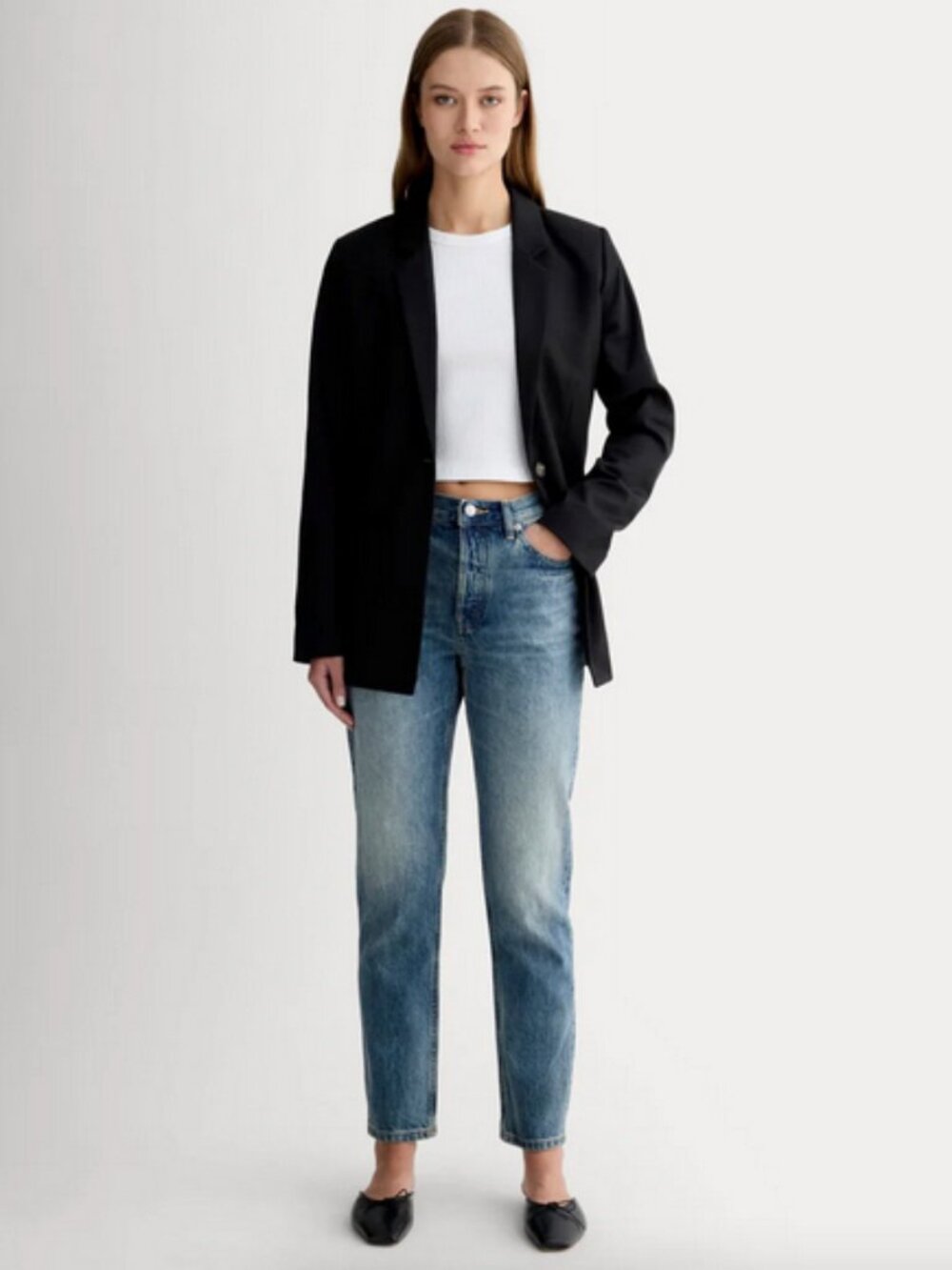 Everlane The 90s cheeky Jean, vintage mid blue, size 26, 26.5” inseam
